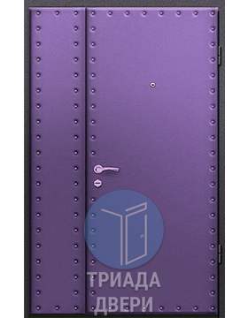 дверь из металла с отделкой винилискожа и боковой вставкой